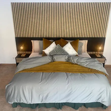 The Courtyard Studio Apartments Fuente Alamo  Extérieur photo